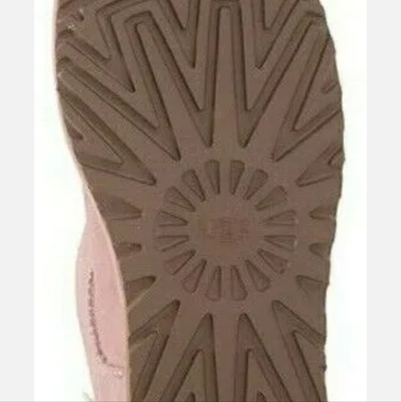 NEW W/ BOX AUTHENTIC UGG CLASSIC BLING MINI BOOT - Picture 16 of 16